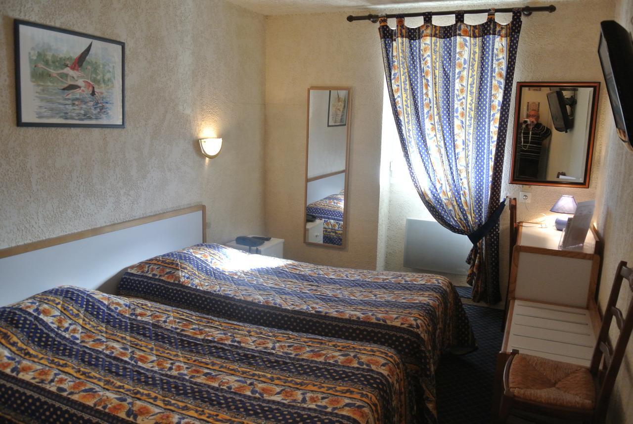 Logis Heraclee Saint-Gilles  Eksteriør bilde